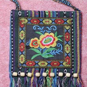 Melissa - Embroidered cross body bag